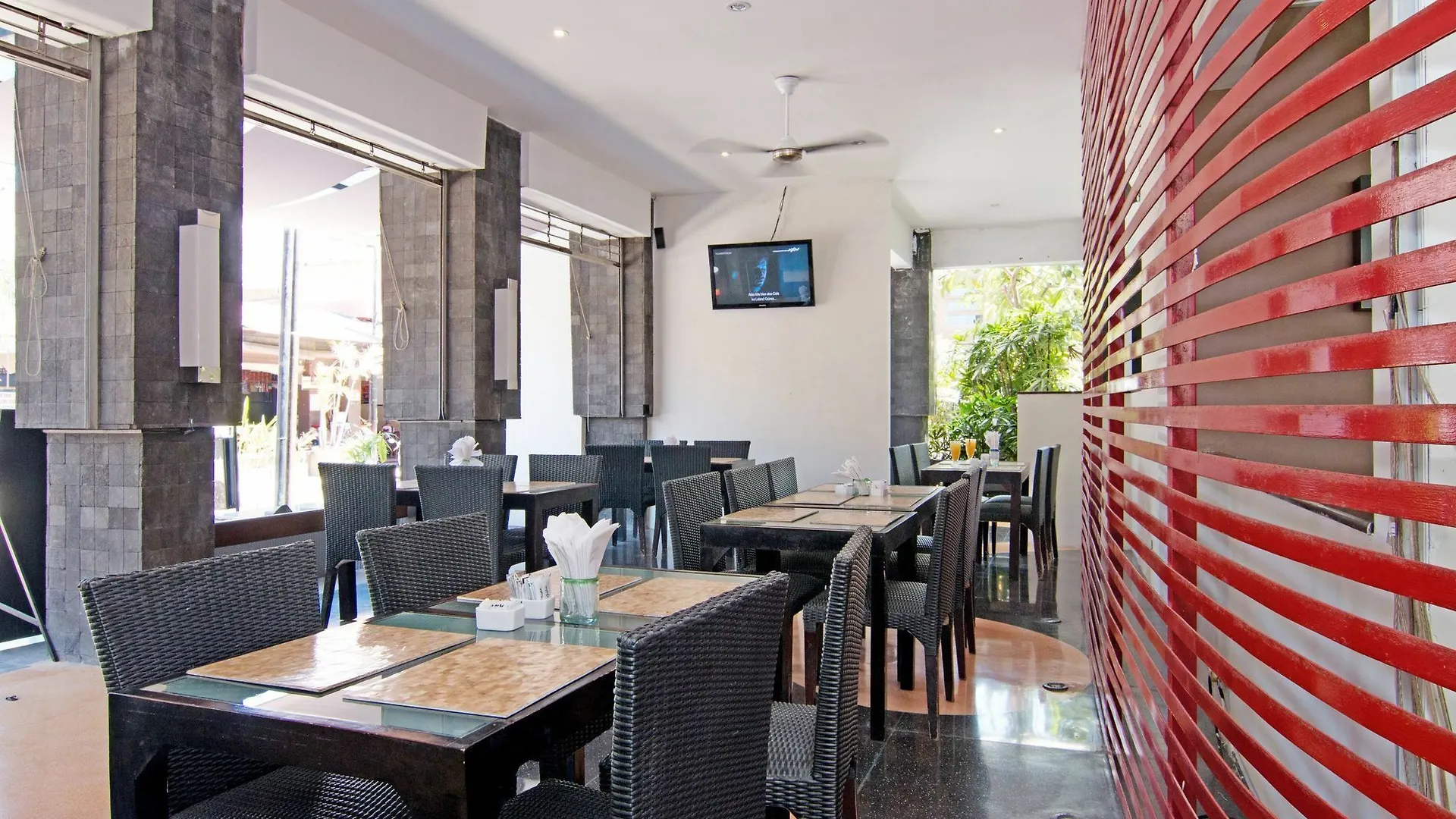 ***  ホテル Zen Premium Padma 2 Legian クタ インドネシア